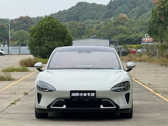 Xiaomi SU7 — Фото автомобиля 2