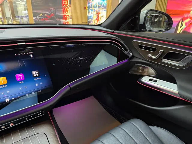 Mercedes-Benz E-Class — Фото автомобиля 16