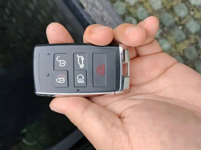 Land Rover Range Rover — Фото автомобиля 11