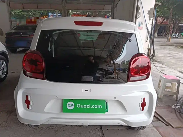 Roewe Clever — Фото автомобиля 5