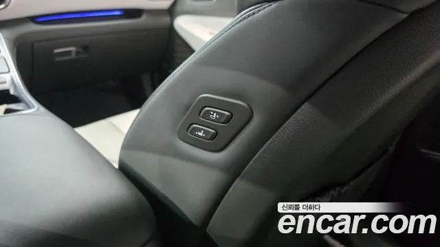 Hyundai Santafe — Фото автомобиля 15