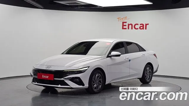 Фотография автомобиля — Hyundai Avante CN7