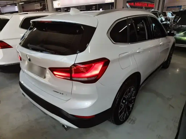 BMW X1 — Фото автомобиля 6