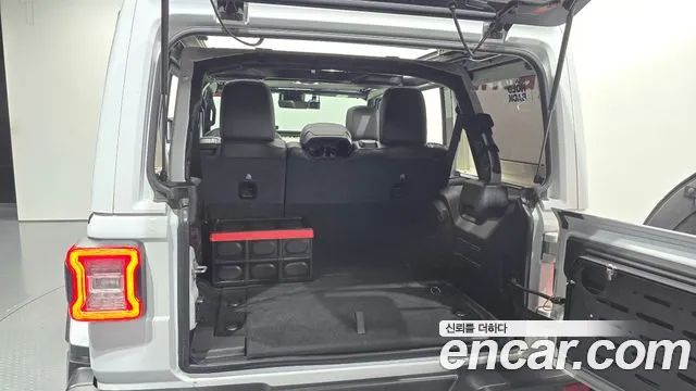 Jeep Wrangler Wrangler (JL) — Фото автомобиля 30