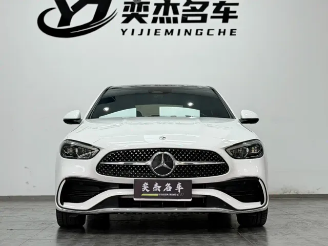 Mercedes-Benz C-Class — Фото автомобиля 2