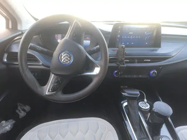 Buick Velite 6 — Фото автомобиля 5