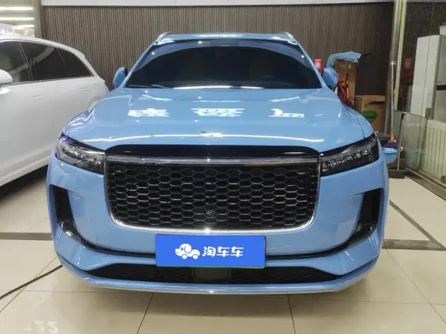 Li Auto ONE — Фото автомобиля 2