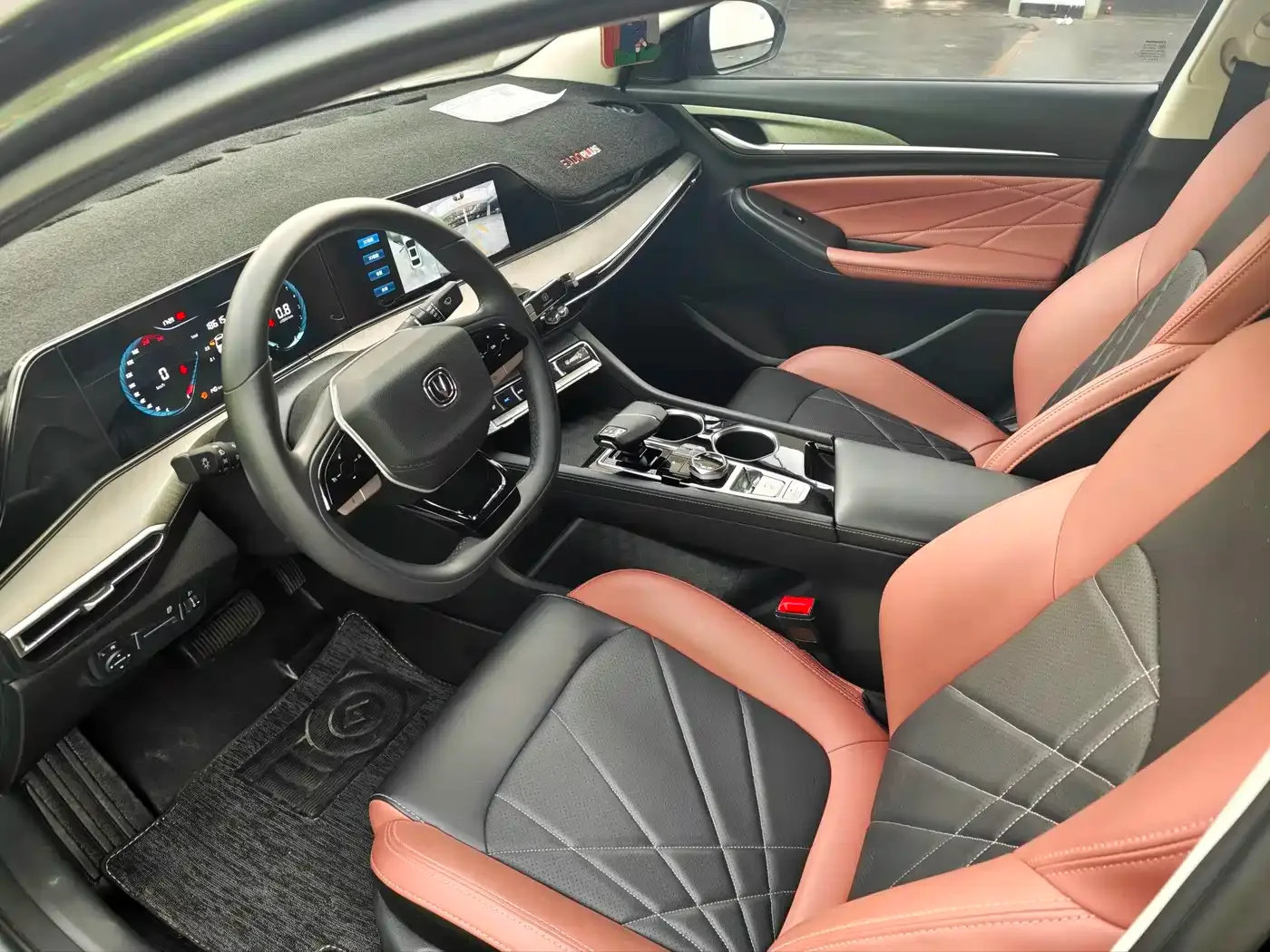 Changan Eado 2023 Enjoy Edition PLUS Blue Whale NE 1.4T GDI DCT Premium Edition — Фото автомобиля 7