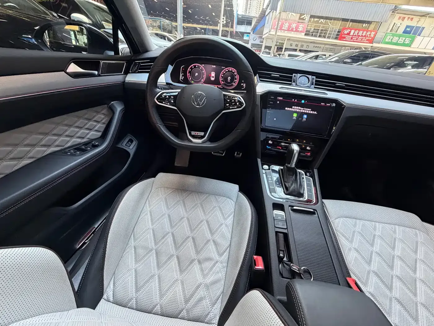 Volkswagen Magotan 2023 Model 2 Million Commemorative Edition 330TSI DSG Luxury — Фото автомобиля 27