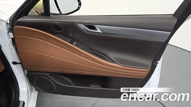 Genesis G80 Бензин 2.5 турбо AWD — Фото автомобиля 24