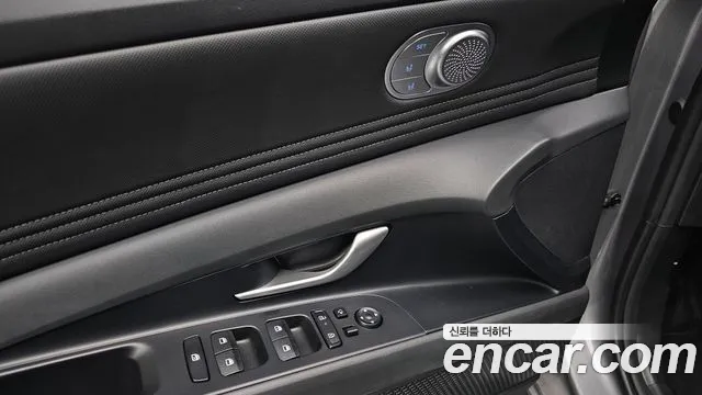 Hyundai Avante CN7 — Фото автомобиля 13