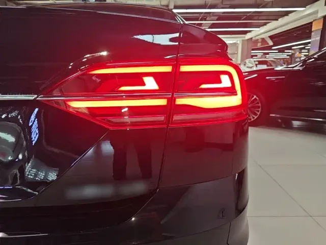 Volkswagen Phideon — Фото автомобиля 7
