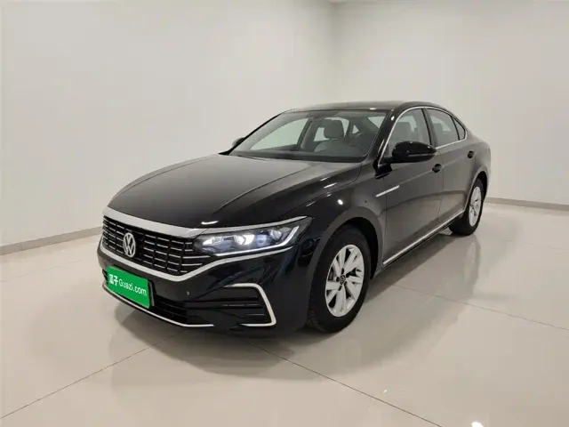 Фотография автомобиля — Volkswagen Passat