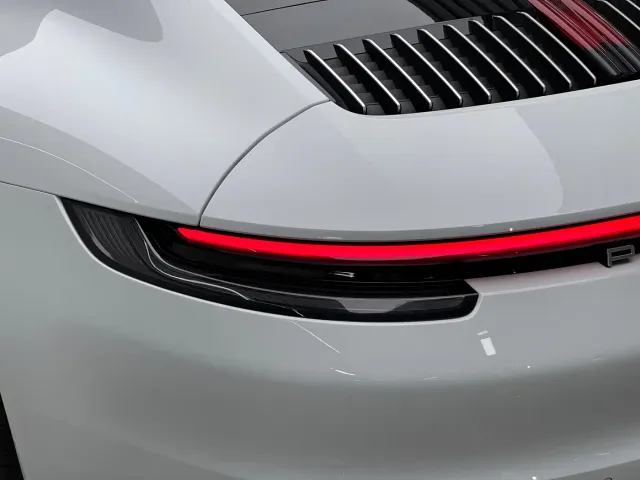 Porsche 911 — Фото автомобиля 19