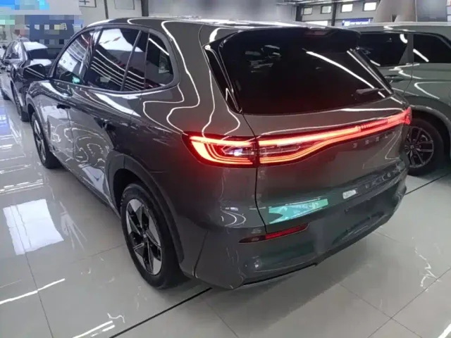 Geely Galaxy E5 — Фото автомобиля 4