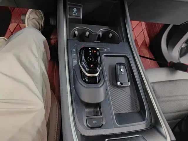 Ford Edge — Фото автомобиля 13