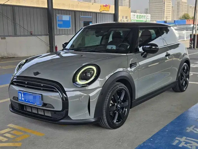 Фотография автомобиля — MINI Hatch
