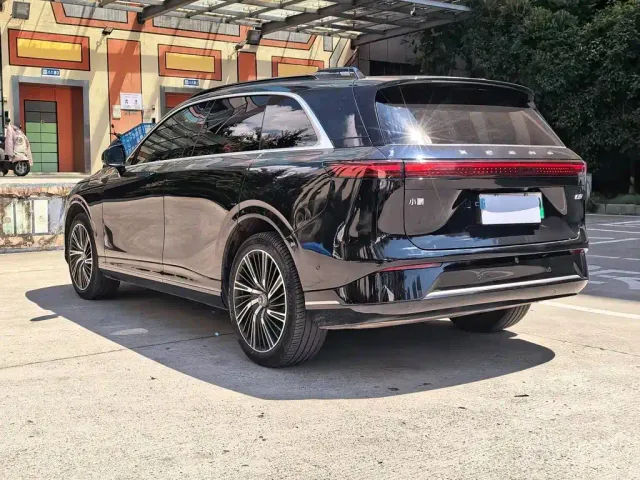 Xpeng G9 — Фото автомобиля 16