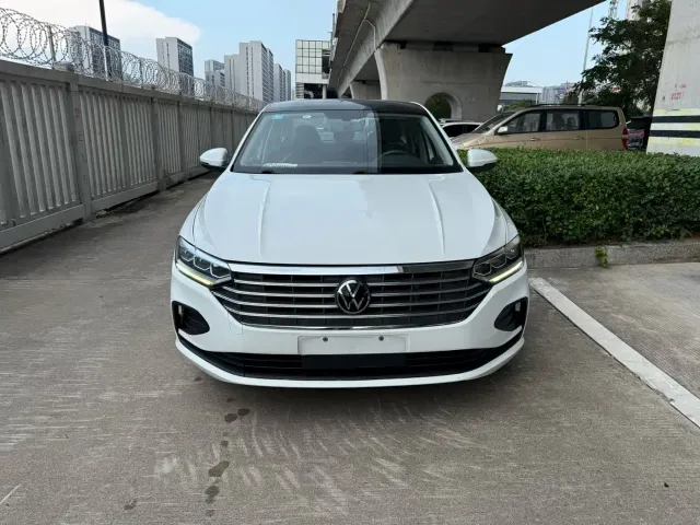 Volkswagen Lavida — Фото автомобиля 2