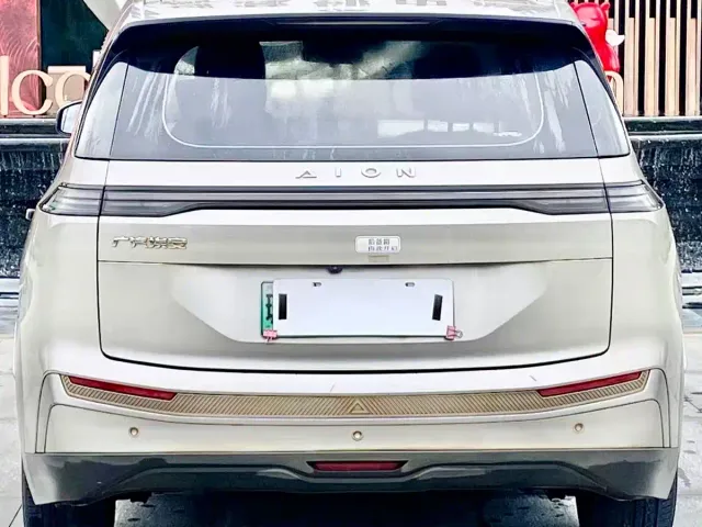 GAC Aion Y — Фото автомобиля 8