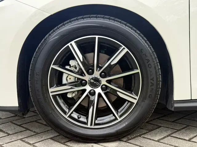 BYD Seal 06 — Фото автомобиля 10