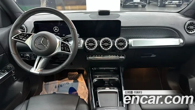 Mercedes-Benz EQB — Фото автомобиля 7