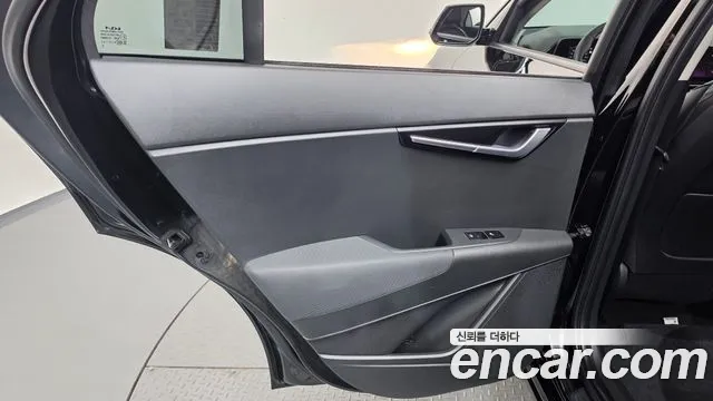 Kia Niro Niro (New) — Фото автомобиля 14