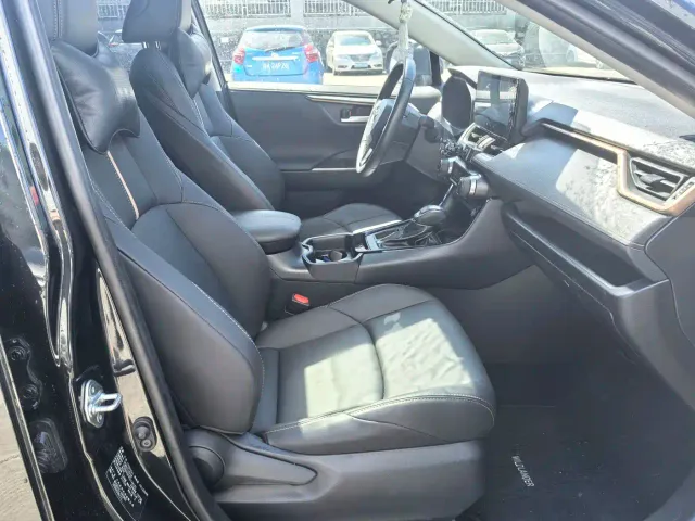 Toyota Wildlander — Фото автомобиля 14
