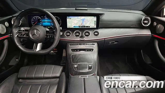 Mercedes-Benz E-Class — Фото автомобиля 7