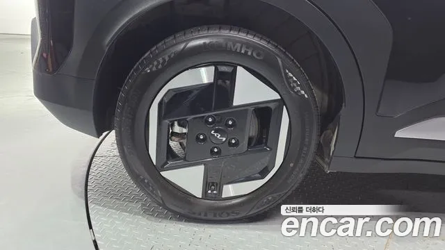 Kia EV3 — Фото автомобиля 5