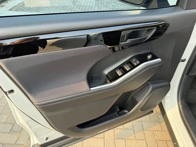 Toyota Highlander — Фото автомобиля 17