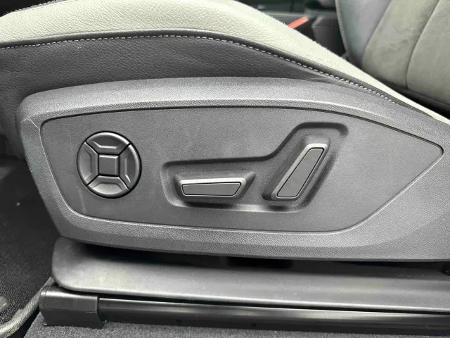 Audi Q3 — Фото автомобиля 11