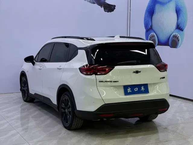 Chevrolet Orlando — Фото автомобиля 6