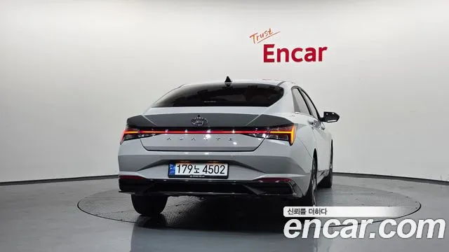 Hyundai AVANTE Avante (CN7) — Фото автомобиля 3