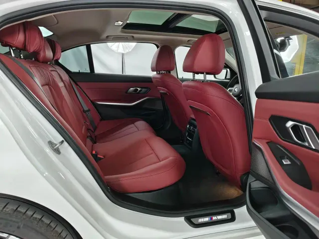 BMW 3 Series — Фото автомобиля 16