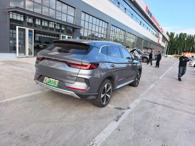 BYD Song PLUS — Фото автомобиля 8