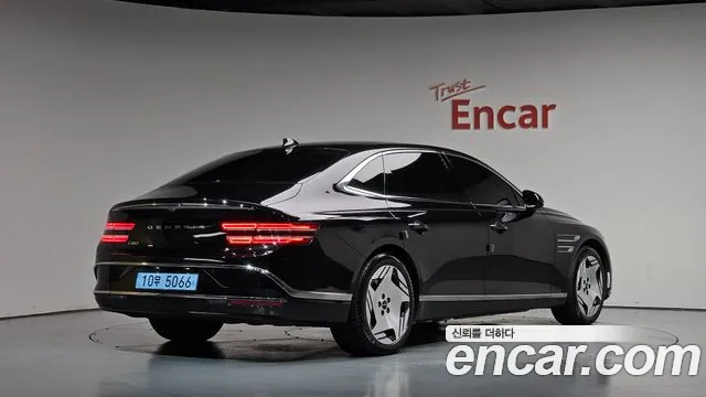 Genesis G80 RG3 — Фото автомобиля 2