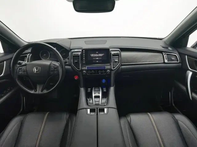 Honda UR-V — Фото автомобиля 5