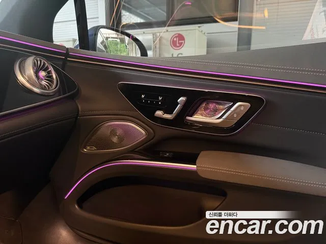 Mercedes-Benz EQS — Фото автомобиля 9