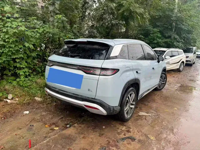 BYD Song L DM-i — Фото автомобиля 8