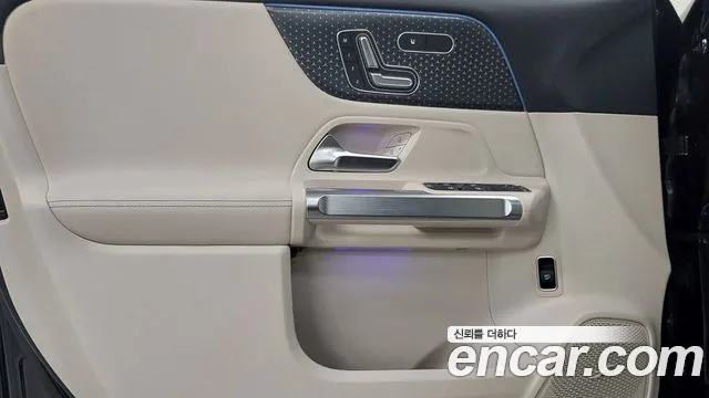 Mercedes-Benz EQB — Фото автомобиля 15