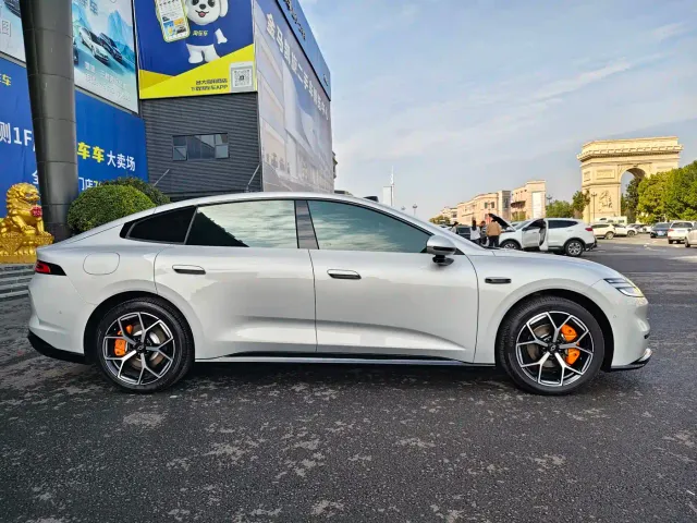 Changan Qiyuan A06 — Фото автомобиля 4