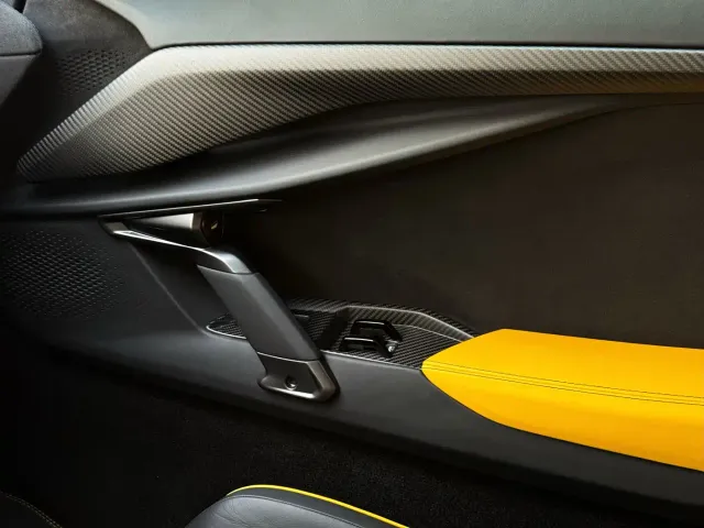 Lamborghini Revuelto — Фото автомобиля 20