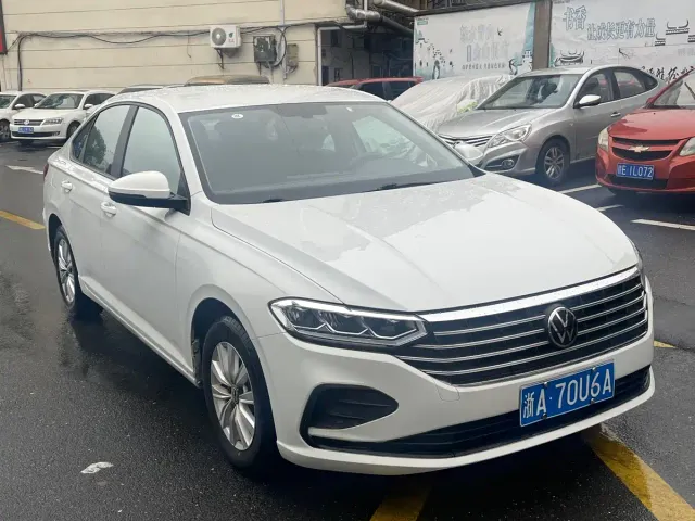 Volkswagen Lavida — Фото автомобиля 3
