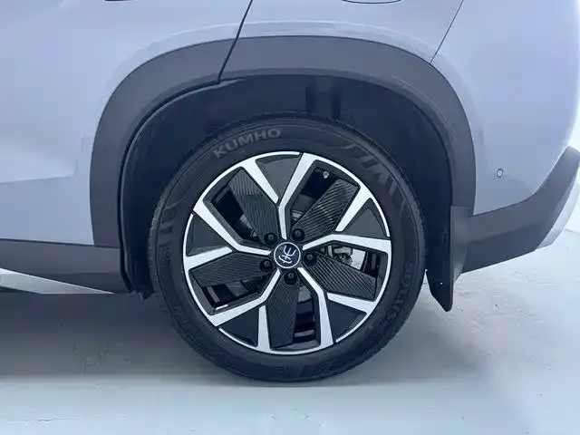 BYD Song L DM-i — Фото автомобиля 15