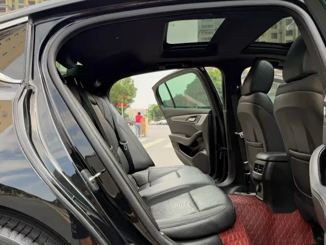 Cadillac CT5 — Фото автомобиля 30