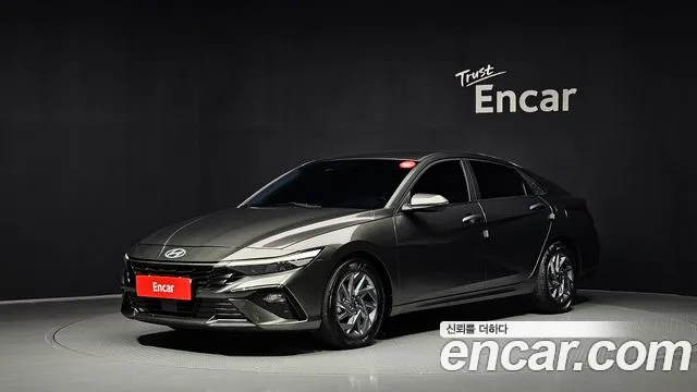 Фотография автомобиля — Hyundai Avante CN7