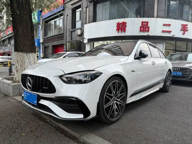 Фотография автомобиля — Mercedes-Benz C-Class AMG