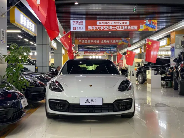 Porsche Panamera — Фото автомобиля 2
