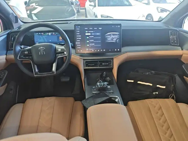 BYD Song L DM-i — Фото автомобиля 9